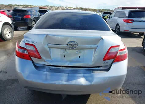 2009 Toyota Camry Le z USA, uszkodzony, nr VIN 4T4BE46KX9R103329